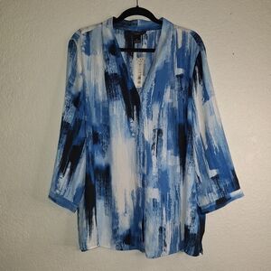 NWT Investments Career Blouse Blue Abstract V Neck Button Up 3X